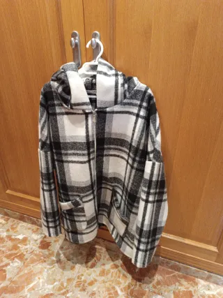 Cazadora de felpa a cuadros