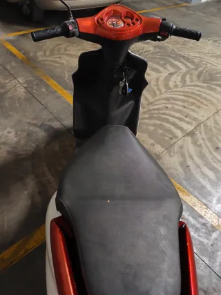 Yamaha Jog RR 50cc Scooter