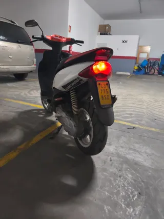 Yamaha Jog RR 50cc Scooter