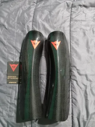 Parastinchi Sci Carbonio Dainese