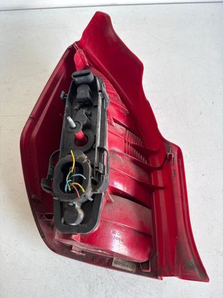 Piloto trasero derecho Citroën C2 : 9649864480