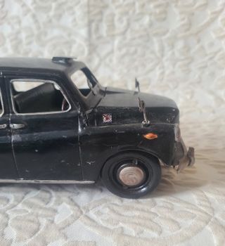 Coche Negro Metal Vintage Años 20