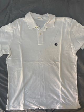 Camiseta Calvin Klein y lote de ropa