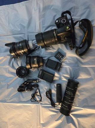 Nikon D3100 + 3 Obiettivi e Kit Accessori