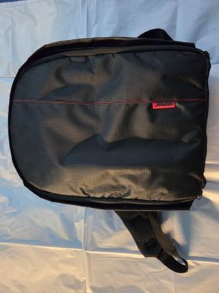 Nikon D3100 + 3 Obiettivi e Kit Accessori