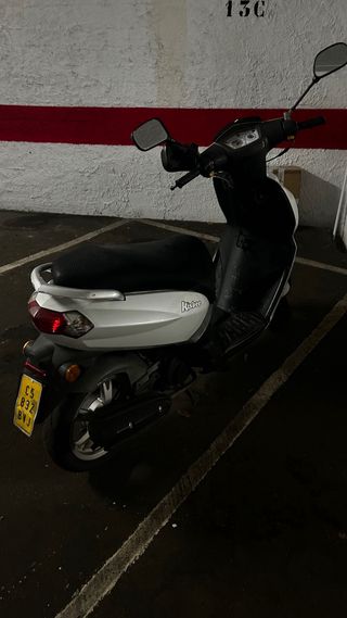 Peugeot Kisbee 50cc Blanca