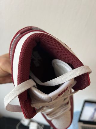 Jordan 1 Retro High OG Rojo Artesanal