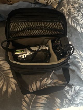 Videocámara Canon MV650i Plata