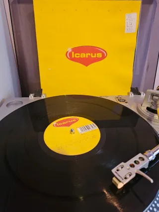 Vinilo Flutlicht – Icarus 12”