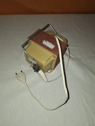 Transformador 1000 VA 125V