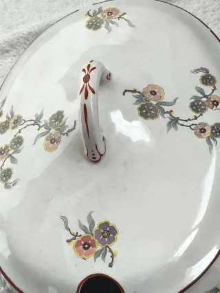 SOPERA "SAN CLAUDIO" PORCELANA FINA DE FLORES