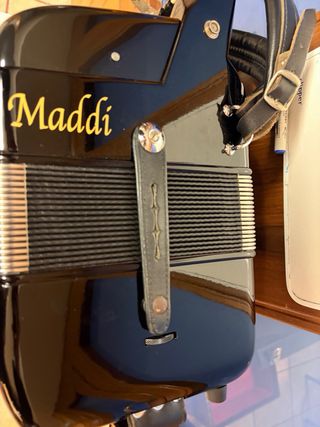 Acordeón Pigini Cromático Botones