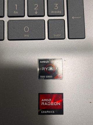 HP Laptop 1TB SSD 16GB RAM Casi Nuevo