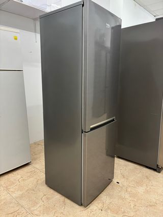 Nevera Beko Gris