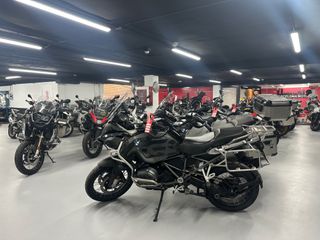 HONDA CB 650 R DEL AÑO 2021 !! MUY BUEN ESTADO !!