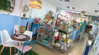 Traspaso Cafetería-Pastelería con Parque de Bolas