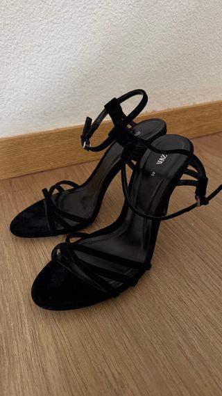 Zara Zapatos Tacón Terciopelo Negro