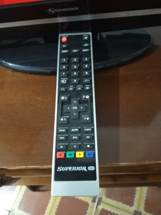 Televisión LED Negra