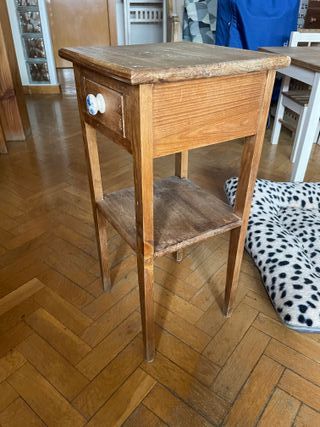 ÚNICO: Mesita Auxiliar Madera Rústica Vintage