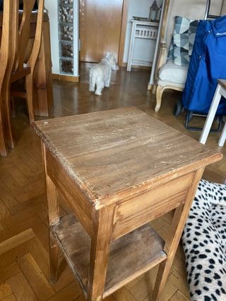 ÚNICO: Mesita Auxiliar Madera Rústica Vintage
