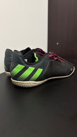 Chuteira Futsal Adidas Preto e Verde