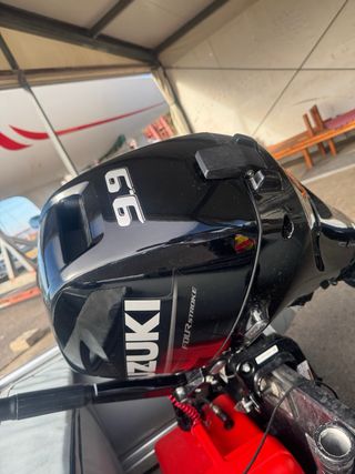 Embarcación Quicksilver 320 -zodiac- Suzuki 9.9 4T