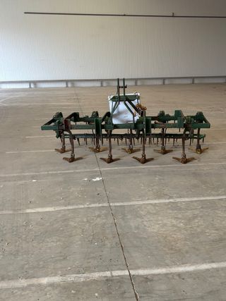 Cultivador reforzado