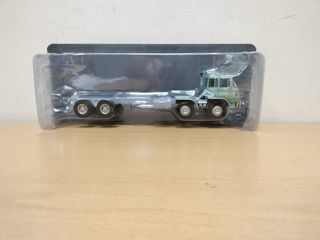 Set Dream Date #28. BARBIE THE FASHION COLLECTION ABITI