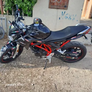 Macobor MC1 125cc Naked Negra/Roja