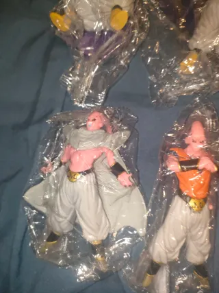 Figuras Gashapon Majin Buu Dragón Ball