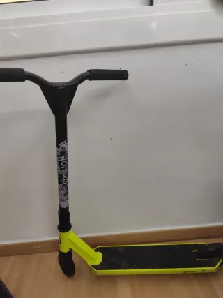 Patinete Amarillo Decathlon 2 Ruedas