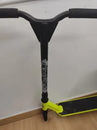 Patinete Amarillo Decathlon 2 Ruedas