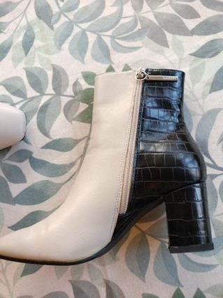 Botines Gioseppo Beige y Negro Mujer