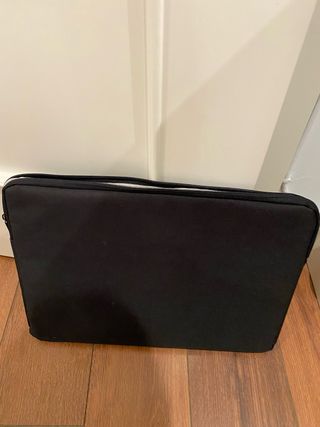 Funda Portátil Negra