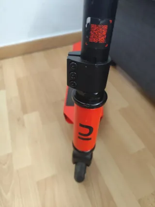 Patinete rojo 2 ruedas Decathlon