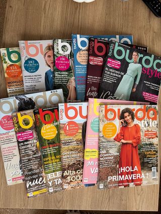 Lote revistas Burda año 2022