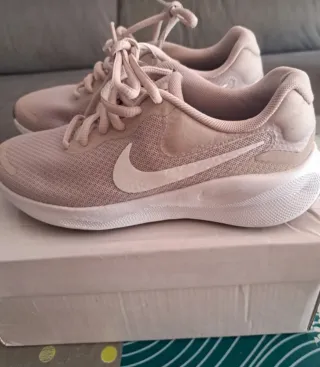 Tenis Nike Rosa y Blanco