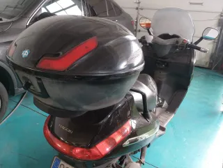 Piaggio X8 125 Negra