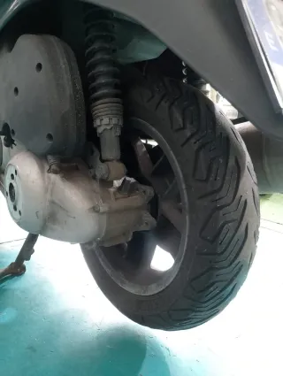 Piaggio X8 125 Negra