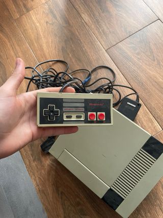 Consola Nintendo Entertainment System NES Beige