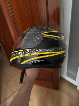 Casco Moto Nitro Negro y Amarillo