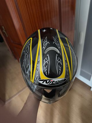 Casco Moto Nitro Negro y Amarillo
