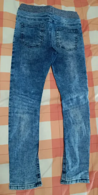 Pantalón vaquero forrado 9-10 años