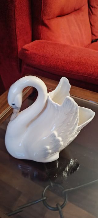 Cisne de cerámica blanco