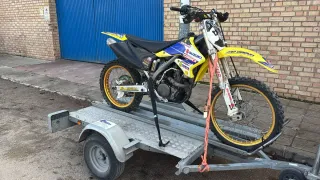 Suzuki RMZ 250 Motocross