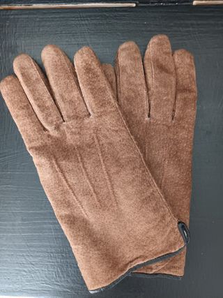 Guantes de cuero marrones