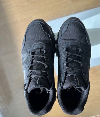 Zapatillas Skechers Trekking Negras