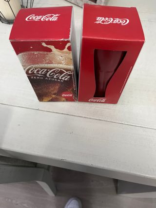 2 Vasos Coca-Cola Rojos Metálicos en Caja