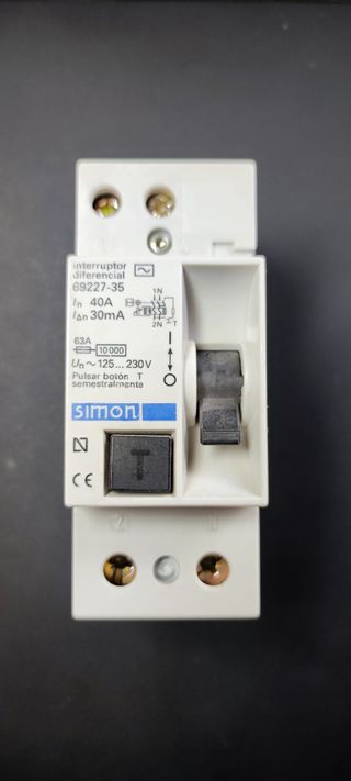 Lote de Interruptores diferenciales HAGER y SIMON