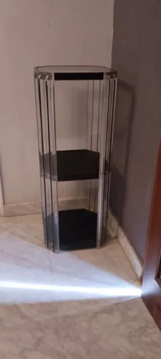 Columna estantería hexagonal metraquilato